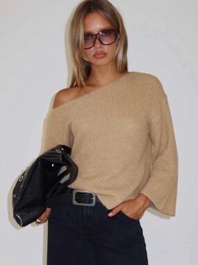 Delyn Off Shoulder Slouchy Knit Sweater Camel